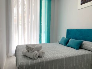 2 habitaciones, tabla de planchar con plancha, wifi y ropa de cama