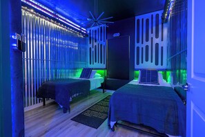 5 Schlafzimmer, Reisekinderbett, WLAN, Bettwäsche