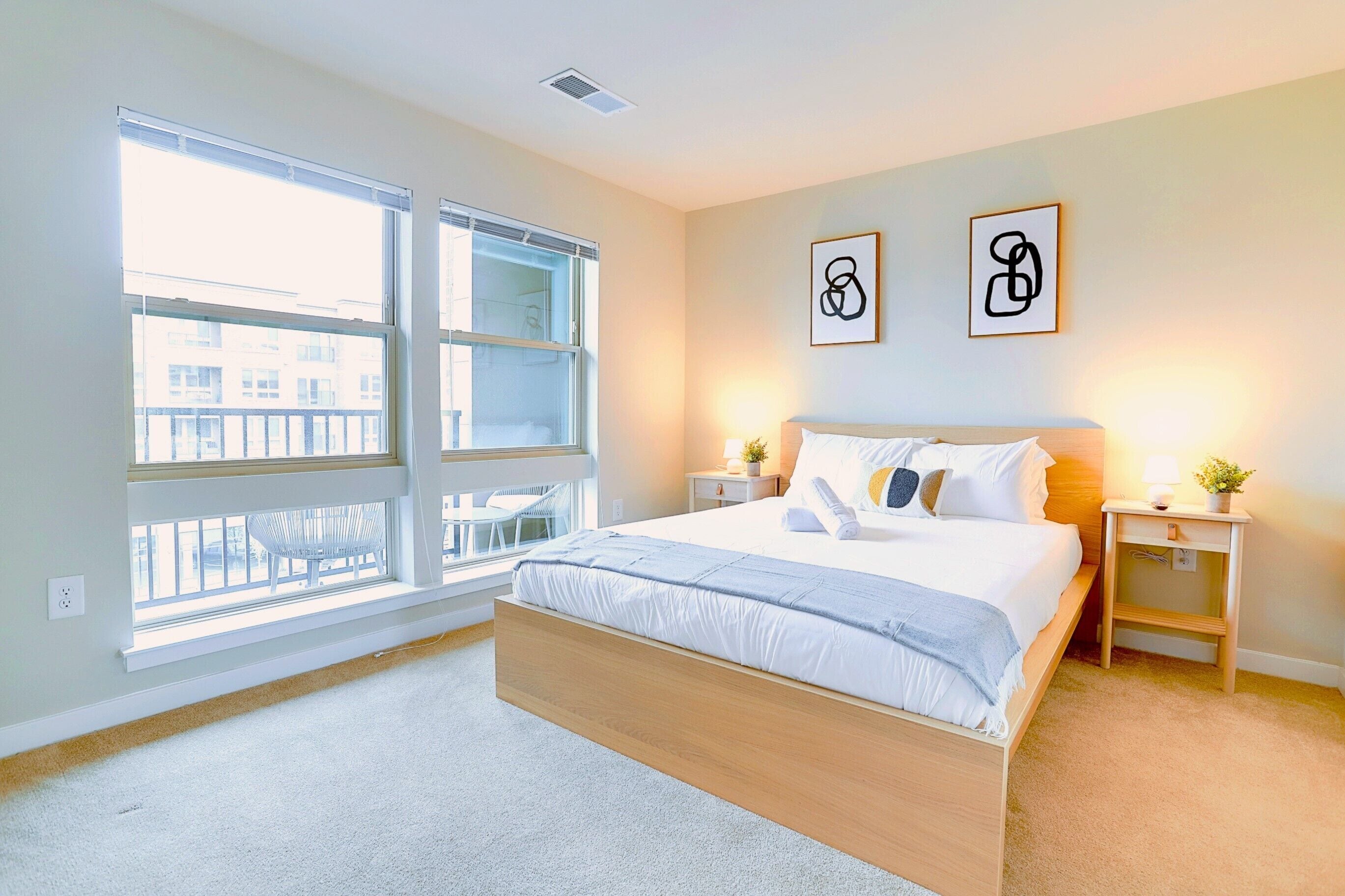 Appartamento Comfort, 1 letto queen con divano letto, balcone | Biancheria da letto di alta qualità, una scrivania, postazione laptop