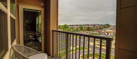 Appartement Confort, 1 grand lit et 1 canapé-lit, balcon | Balcon