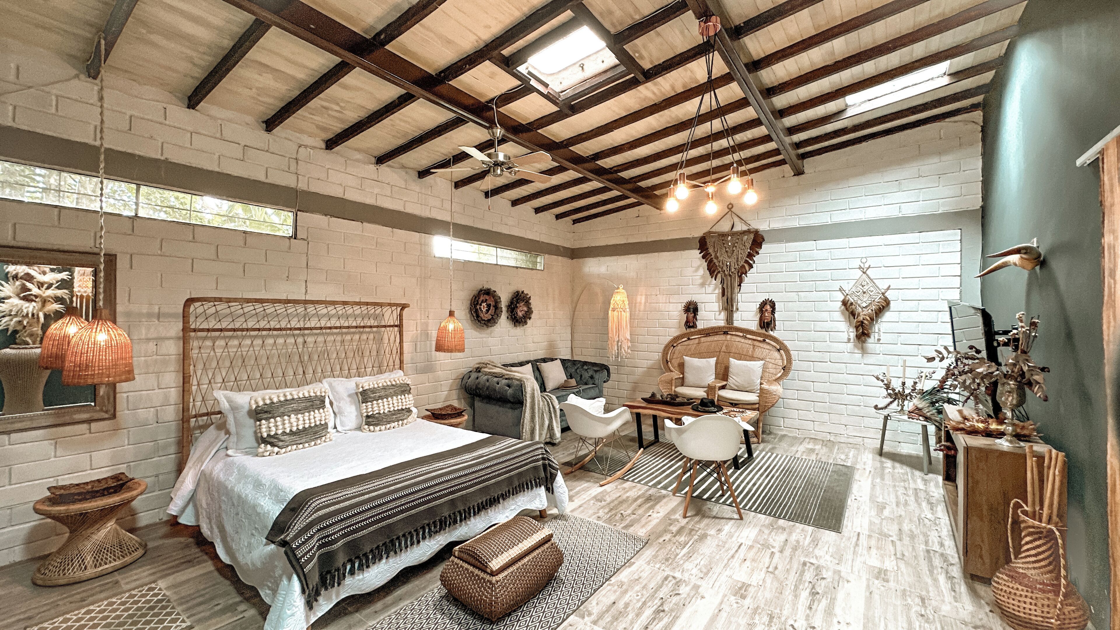 4 makuuhuonetta, silitysrauta/-lauta, Wi-Fi, vuodevaatteet