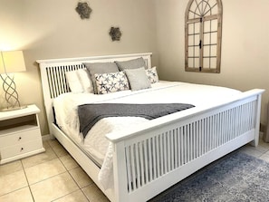 2 Schlafzimmer, Schreibtisch, Bügeleisen/Bügelbrett, kostenloses WLAN
