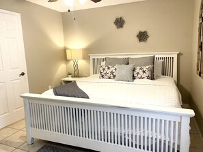 2 bedrooms, desk, iron/ironing board, travel cot