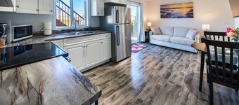 Cozy Two Bedroom, centrally located
