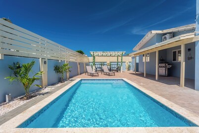 Amazing Villa Near to the Beach