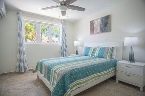 4 chambres, fer et planche à repasser, Wi-Fi, draps fournis