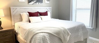 Spotless Escape in the City`s Core 837