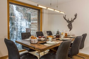 Dining - Luxury Apartment, 3 Bedrooms with Jacuzzi Chalet Rahas A Grimentz - By Mrs Miggins (Grimentz)