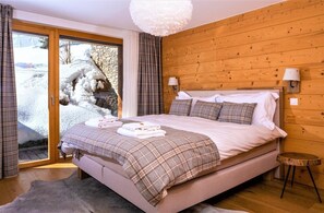 2 bedrooms, iron/ironing board, Internet, bed sheets - Luxury Apartment, 2 Bedroom Chalet Rahas A Grimentz - By Mrs Miggins (Grimentz)