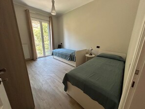 3 chambres, lit de bébé portatif, accès au Wi-Fi (inclus)