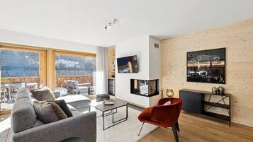 Télévision, cheminée