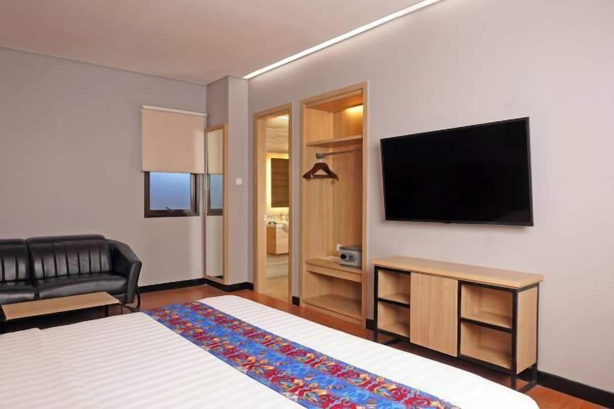 Ropa de cama de alta calidad, escritorio, camas extra y ropa de cama