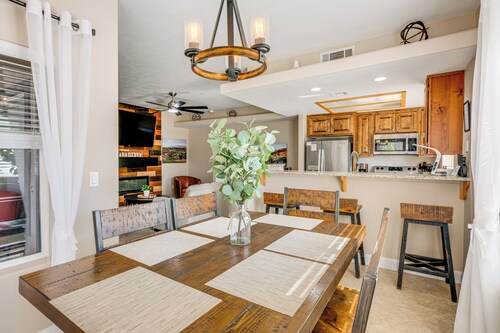 Mesquite Apartment: Walk to Wolf Creek Golf Club!