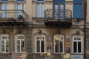 Exterior detail - Old town - best location, perfect apartment, safe (Tbilisi)