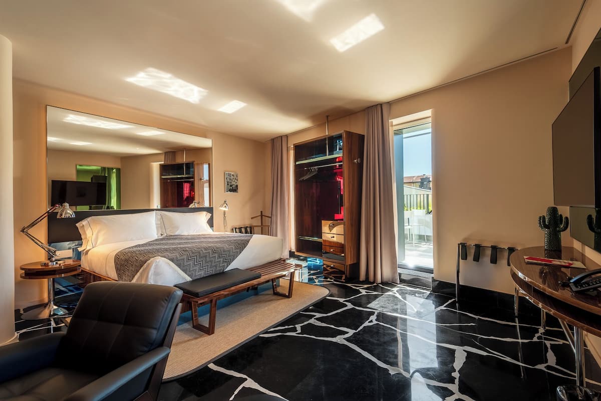 Suite Exclusive, vue ville | 1 chambre, mini-bar avec articles gratuits
