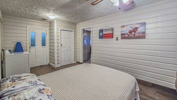 3 chambres, fer et planche à repasser, Wi-Fi, literie fournie