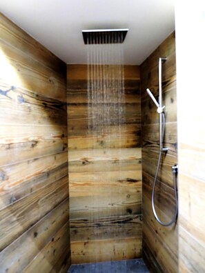 Shower, hair dryer, bidet, towels - Cabassa Moena (Moena)