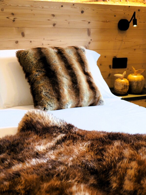 3 quartos, escrivaninha, Wi-Fi de cortesia, roupa de cama