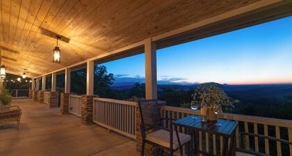 Stylish Home w/ Hot Tub & Fire Pit!