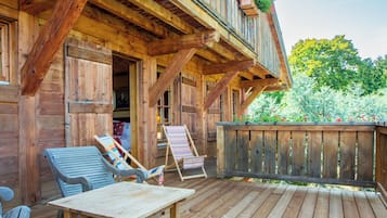 Deluxe-Zimmer, Bergblick | Terrasse/Patio