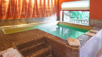 Perawatan tubuh, body wrap, dan body scrub