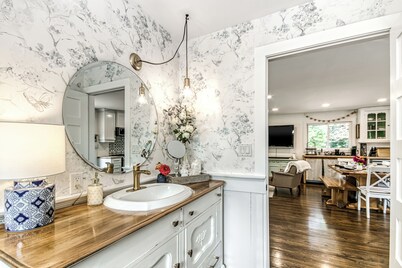 Located on beautiful Geneva Lake in Cartier, one hour from Sudbury!