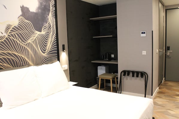 In-room safe, blackout curtains, iron/ironing board, free WiFi