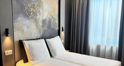 Nebula Hotel by INE'S