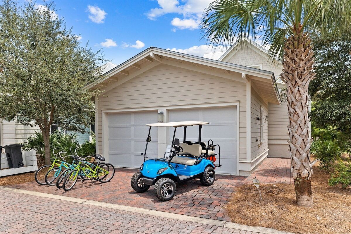 Golf cart and bikes included for fun.