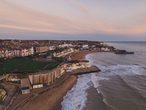 Pebble Cottage 3, Buckingham Mews