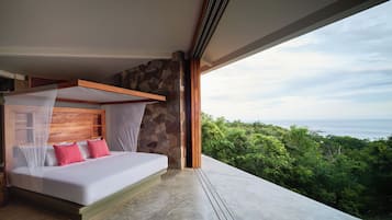 Premium Horizon View Room | 高級寢具、舒適加層、客房內保險箱、獨特裝潢