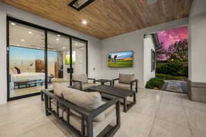 House, Multiple Beds, Pool Access, Pool View (Palm Villa- Luxury 7 Bed, Pickleball) | Interior - Palm Villa- Luxury 7 Bed, Pickleball, Volleyball, Golf (Indio)