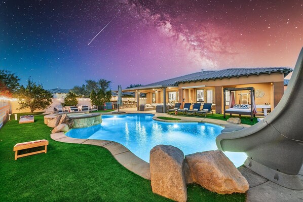 Outdoor pool, a heated pool - Pura Vida: Waterslide, Mini Golf, and Games! (Indio)