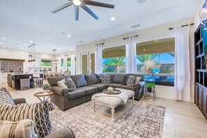 House, Multiple Beds, Pool Access, Pool View (Wanderlust: Pool/Spa) | Living area | 42-inch flat-screen TV with digital channels