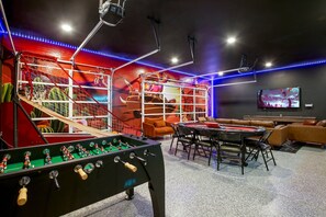 Spielezimmer