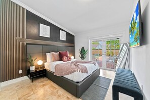 4 habitaciones, tabla de planchar con plancha, cuna de viaje y wifi 