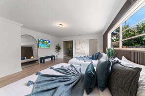 4 bedrooms, iron/ironing board, travel crib, WiFi