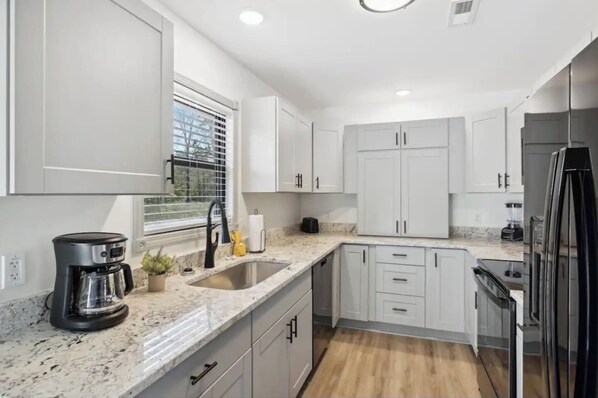 Fridge, microwave, oven, dishwasher - Cozy Haven <br>Duplex Unit 2 (Sevierville)