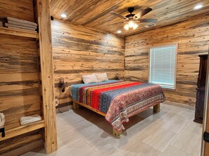 2 bedrooms, WiFi, bed sheets - A cozy 2 bed 2 bath cabin In Leakey Tx on 140 Acres with 2,000 FT of River Front (LEAKEY)