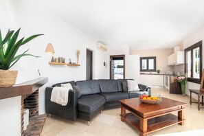 TV, fireplace - Casa Caspio.

Panoramic Sea View Villa with Private Pool in El Portet, Moraira (Moraira,)