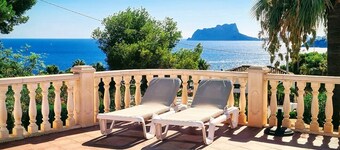 Casa Caspio.

Panoramic Sea View Villa with Private Pool in El Portet, Moraira
