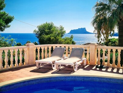 Casa Caspio.

Panoramic Sea View Villa with Private Pool in El Portet, Moraira