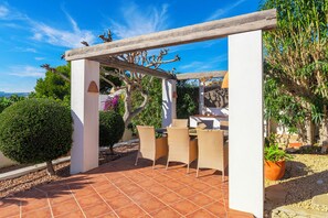 Outdoor dining - Casa Caspio.

Panoramic Sea View Villa with Private Pool in El Portet, Moraira (Moraira,)