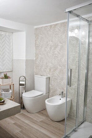 Shower, hair dryer, bidet, towels - Cozy detached house within walking distance of the historic center Catania (Catania)
