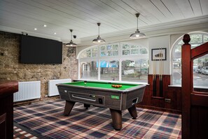 Interior - Elephant & Castle (Wakefield)