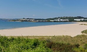 Chalet | Beach - Welcoming 3 Bedroom Caravan 2 Min Walk to Beach (Par)