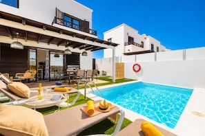 A heated pool - Villa Jordi - Three Bedroom Villa, Sleeps 6 (Playa Blanca)