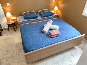 1 bedroom, WiFi, bed sheets - Studio Caesar - Air conditionning (Arles)