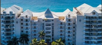 Cozy studio in lovely St Maarten with WiFi, AC, fitness room