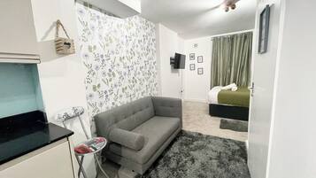 1 habitación, wifi y ropa de cama